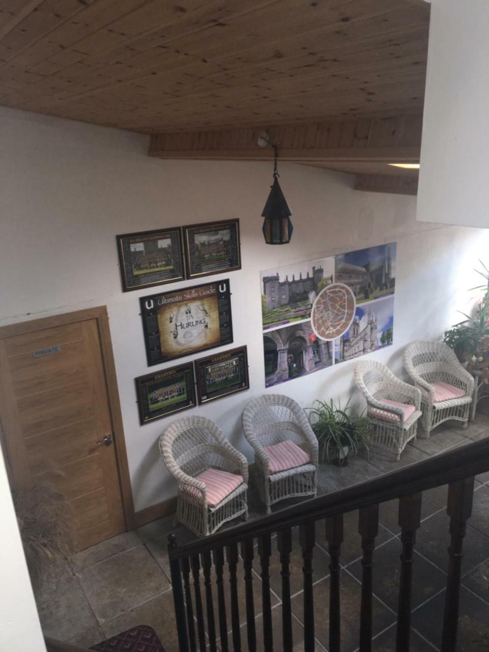 Dalys Accommodation キルケニー エクステリア 写真